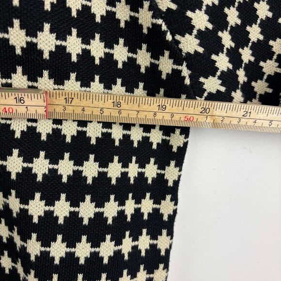 FALL VIBES Houndstooth Sweater – Mock Neck Full Zip Knit – Size M - Picture 6 of 7